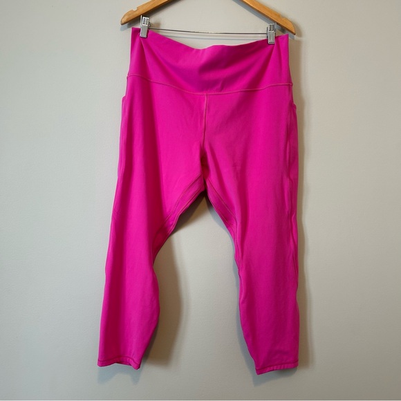 Lululemon Align High-Rise Pant with Pockets 25"
Sonic Pink - Picture 10 of 10